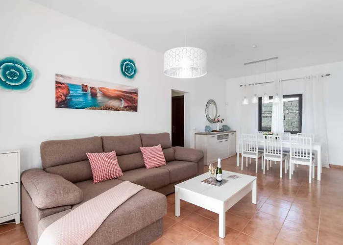 Elma Playa Blanca (Lanzarote)